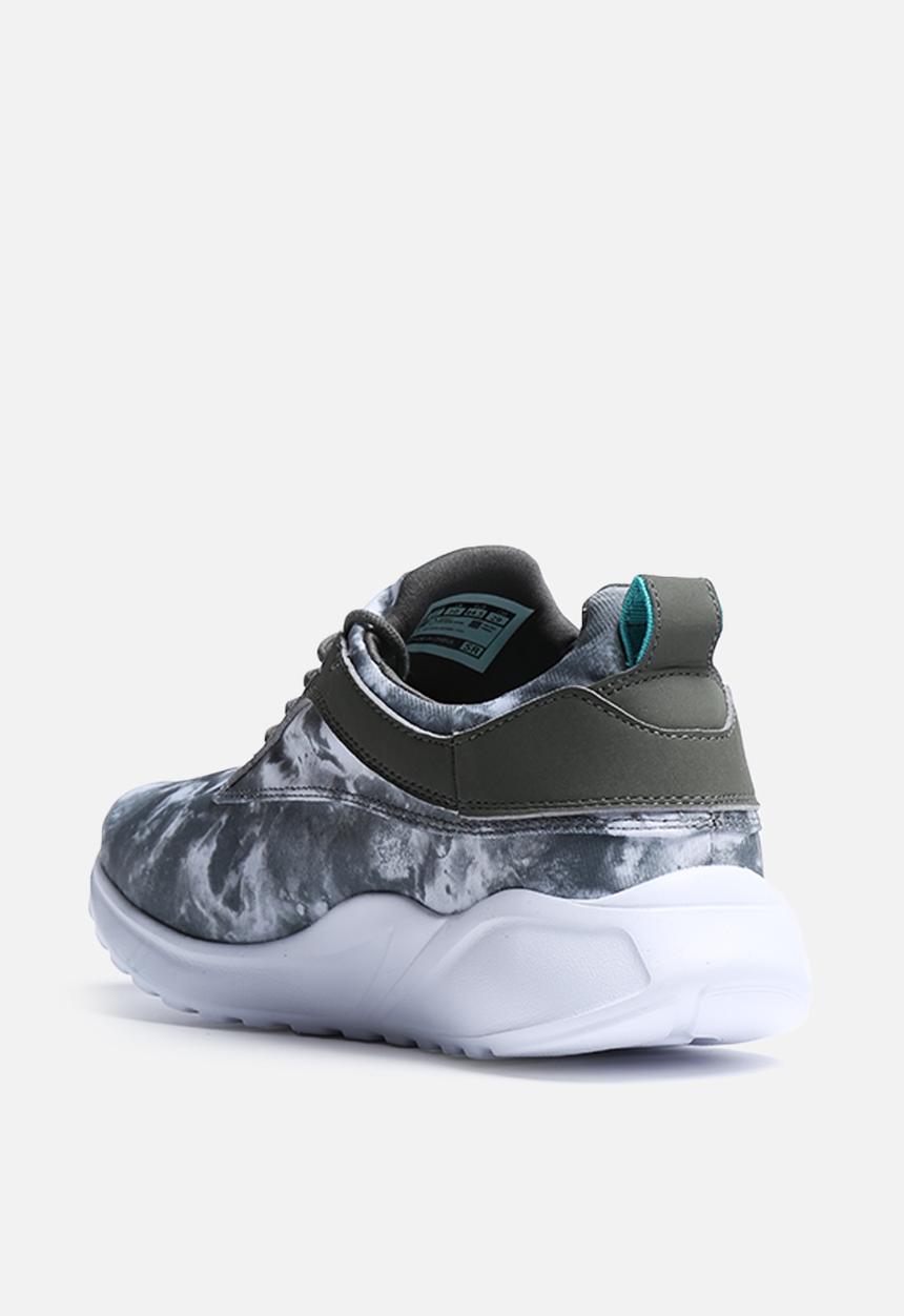 Globe - Roam Lyte