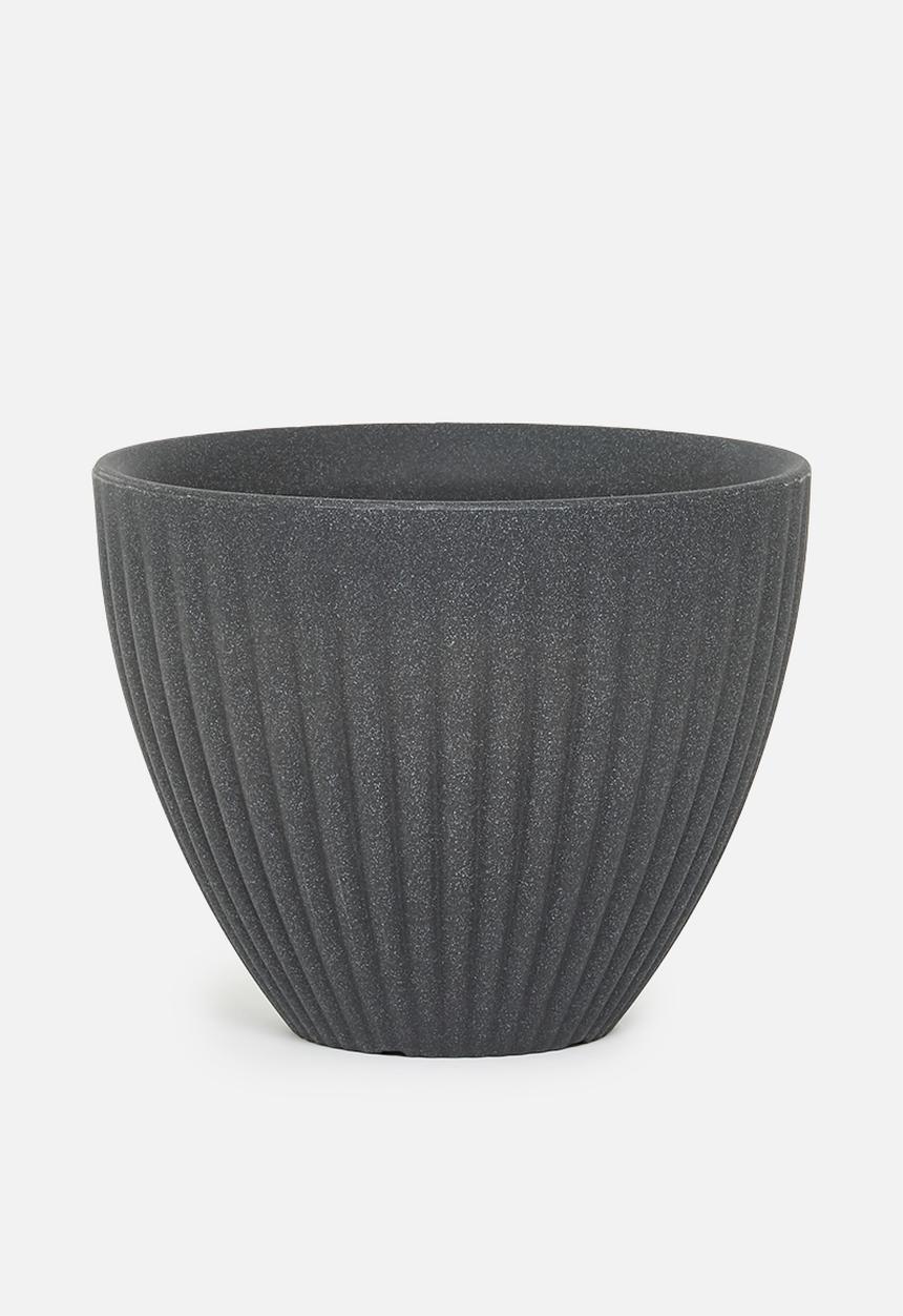 H&S - Ribbed silhouette planter - charcoal