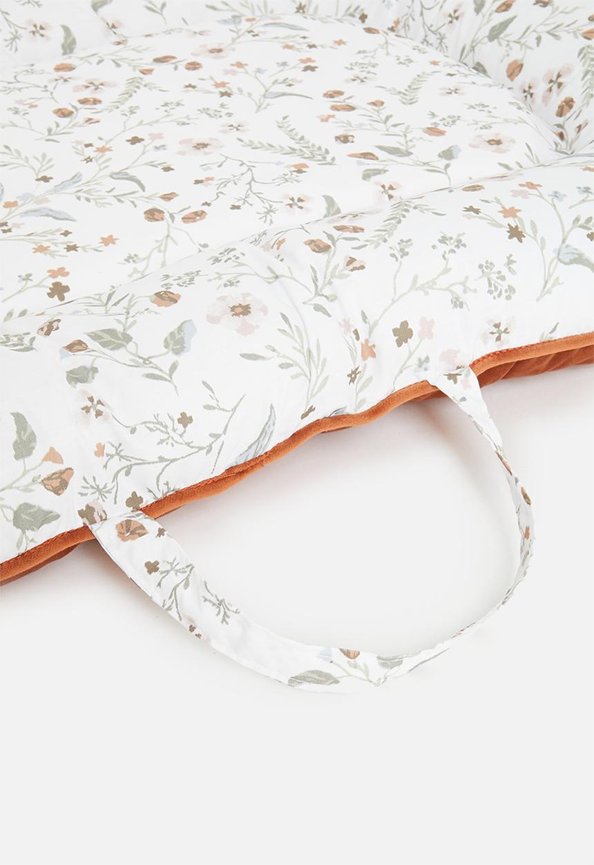 Sixth Floor - Embrose sleeping pod - ditsy floral