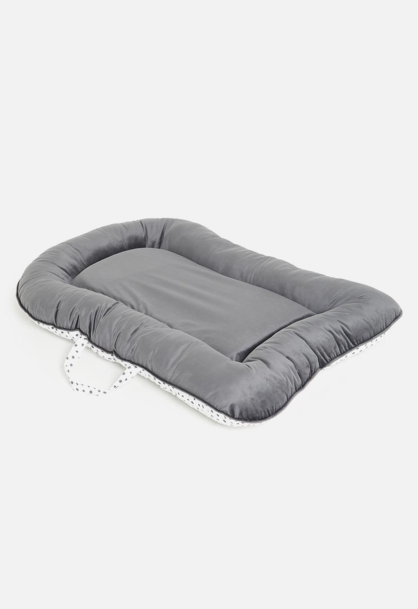 Sixth Floor - Embrose sleeping pod - black & grey