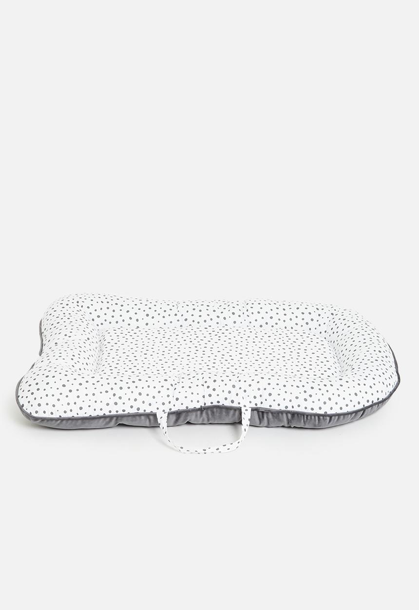 Sixth Floor - Embrose sleeping pod - black & grey