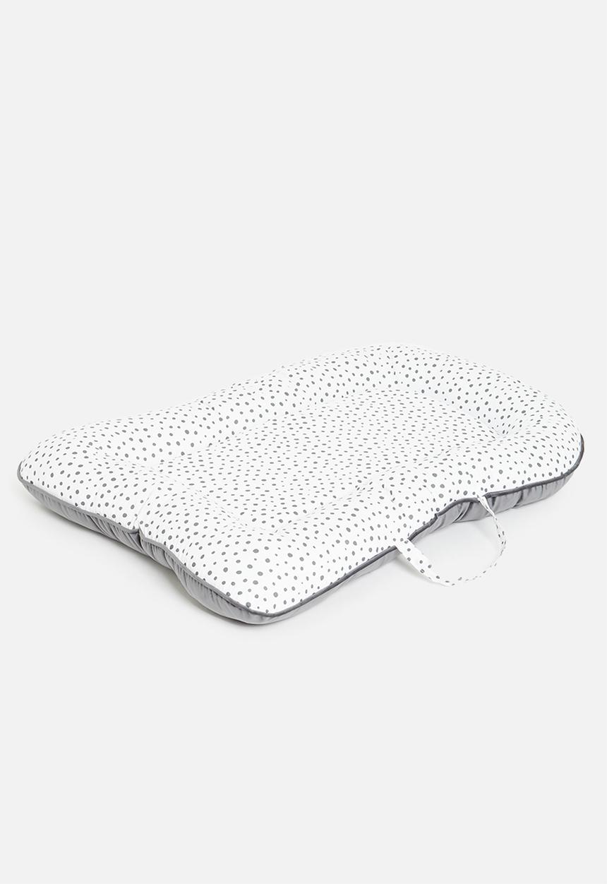 Sixth Floor - Embrose sleeping pod - black & grey