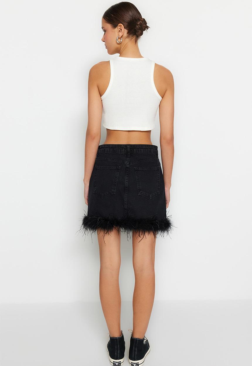 Trendyol - Feather detail mini skirt - black