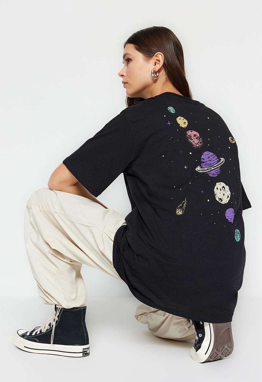 Trendyol - Basic boyfriend graphic t-shirt - black