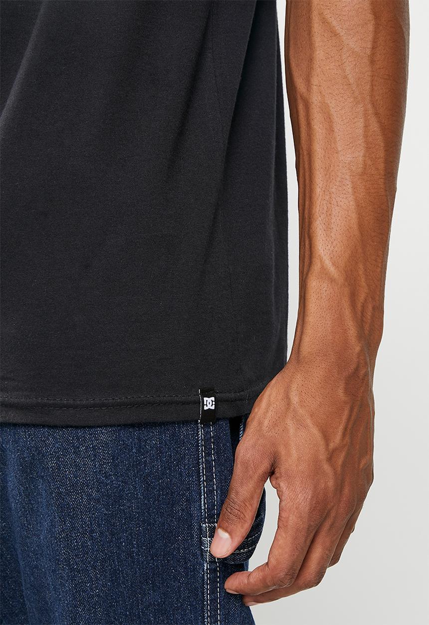DC - Academics short sleeve - black