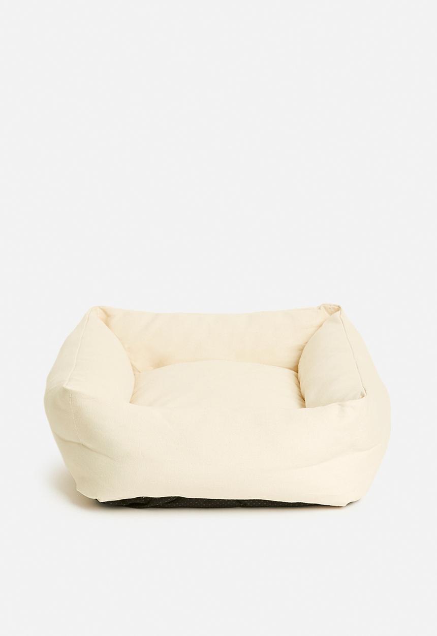 Pet Collection - Perry pet bed - cream