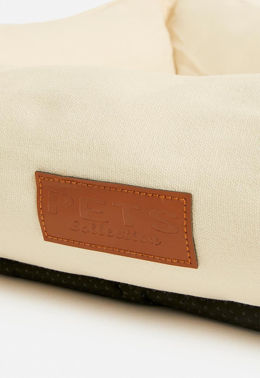 Pet Collection - Perry pet bed - cream