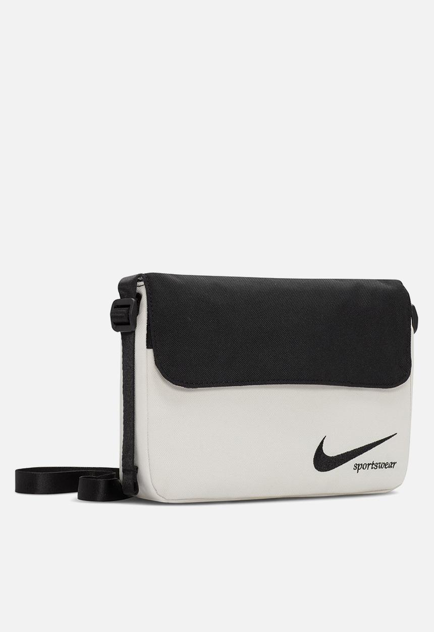 Nike - Nike futura - black / lt orewood brn / black