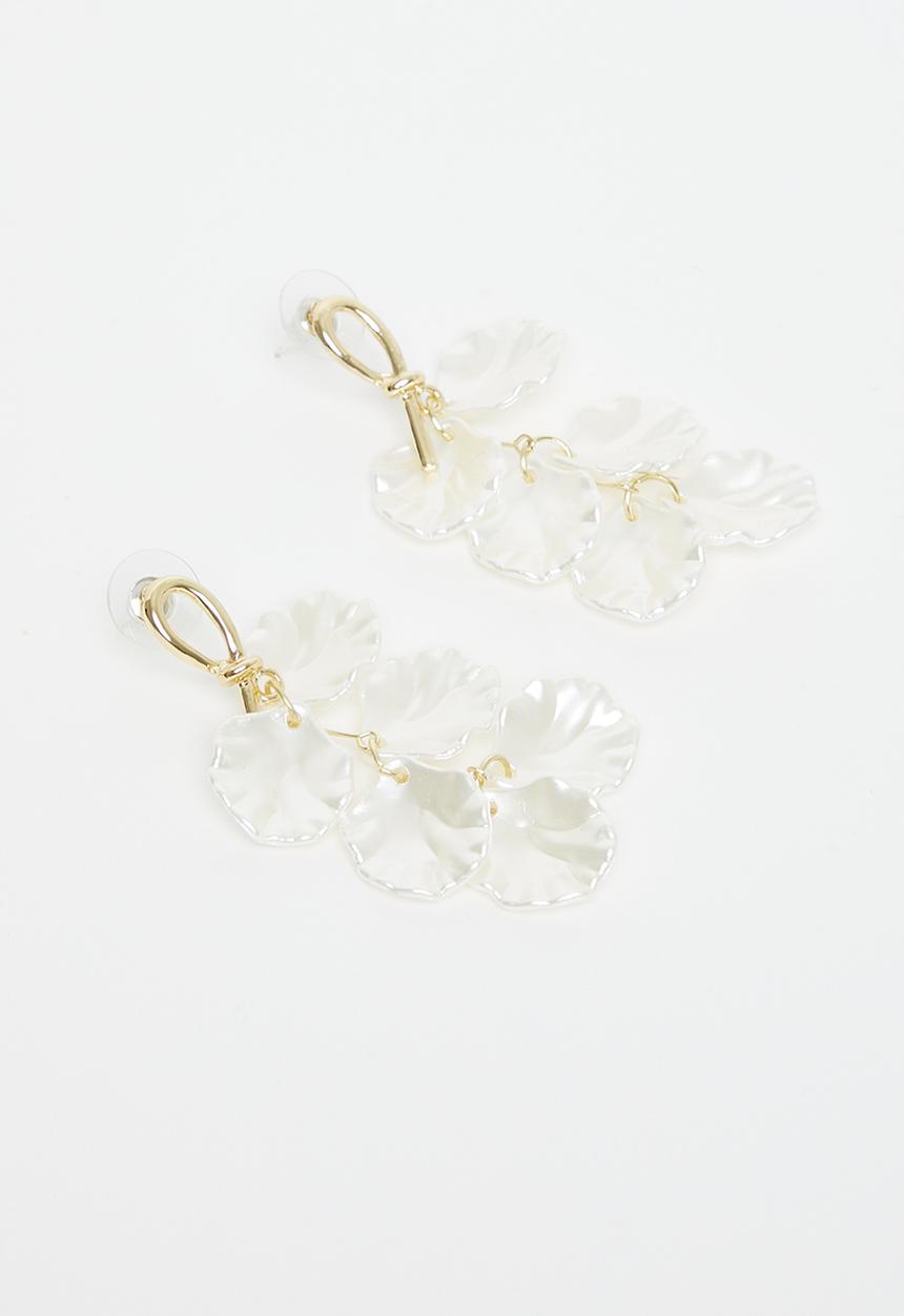 Superbalist - Miley faux pearl earrings - cream