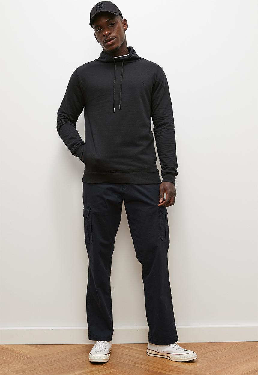 Lark & Crosse - Brent funnel neck sweat - black
