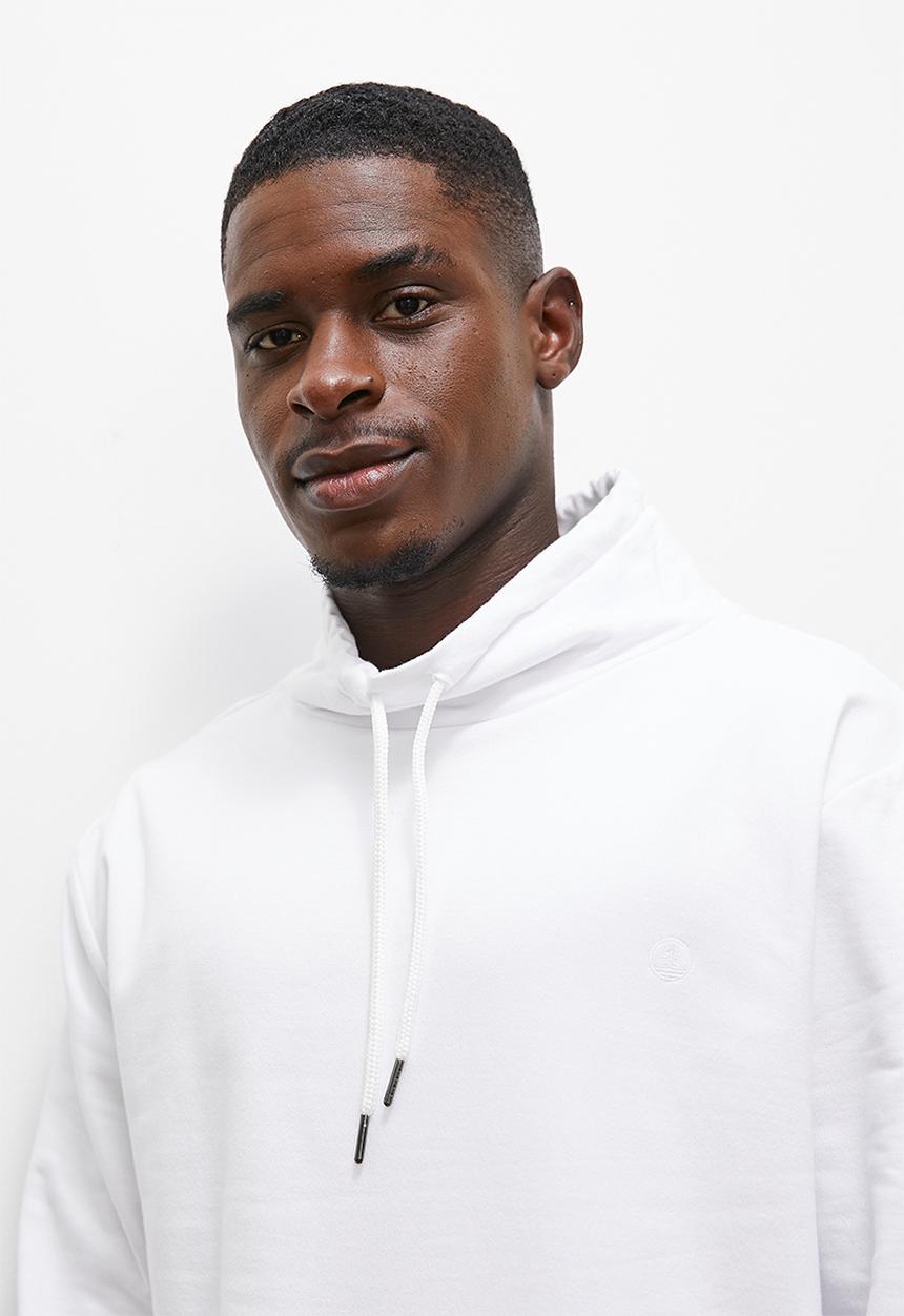 Lark & Crosse - Brent funnel neck sweat - white