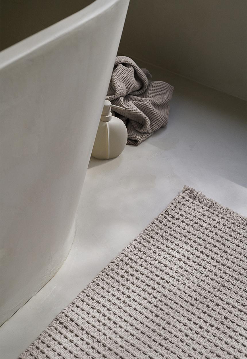H&M - Waffled bath mat - greige