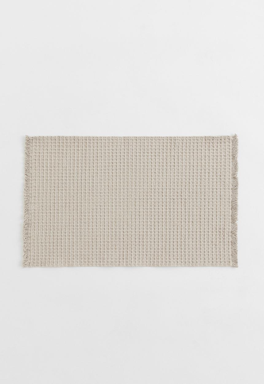 H&M - Waffled bath mat - greige