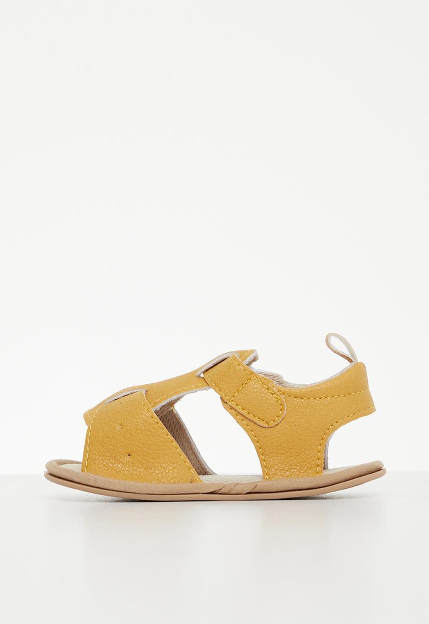 Pop Candy - Open toe sandal with buckle detail - yellow
