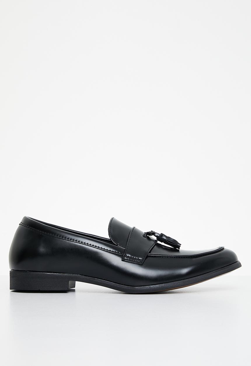 PC - Crouch slip ons - black horse