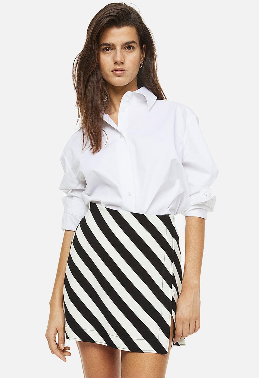 H&M - Short wrapover skirt - black/white striped