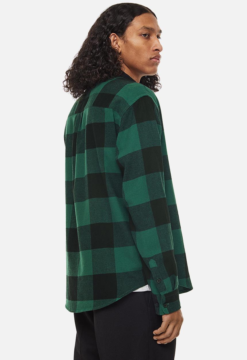 H&M - Relaxed fit flannel shirt - dark green / black 