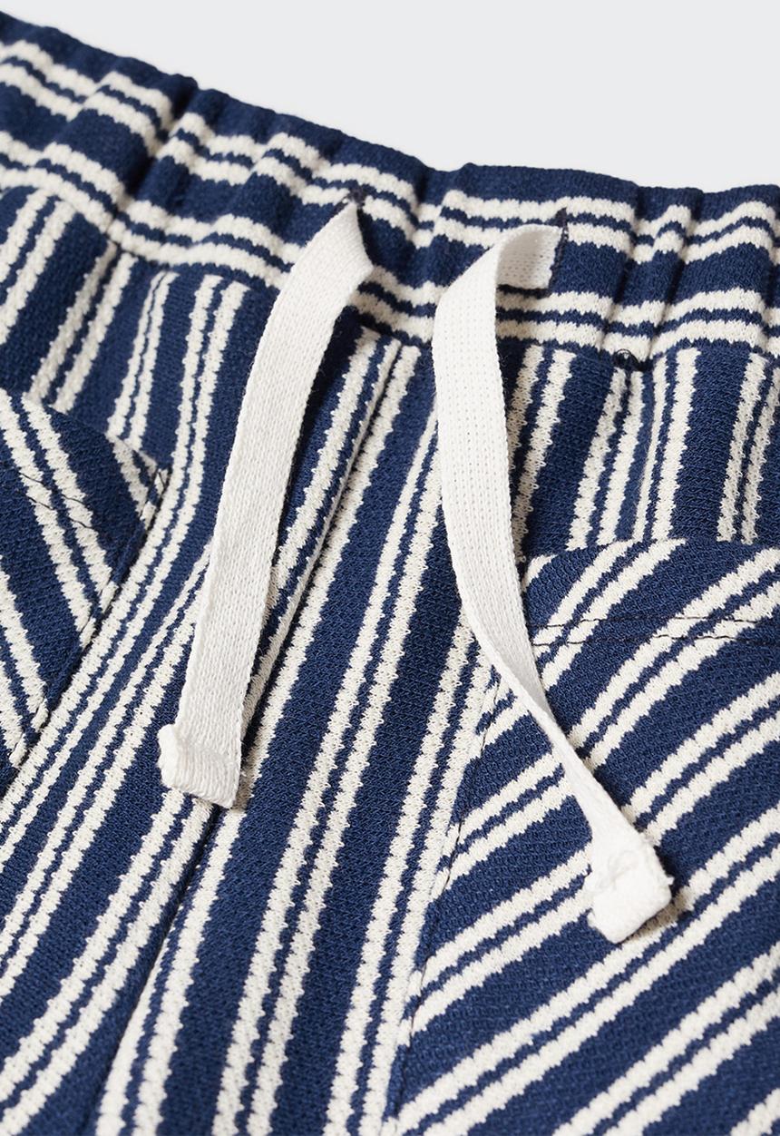 MANGO - Shorts navy - navy