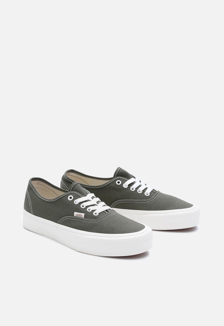 Vans - Authentic VR3