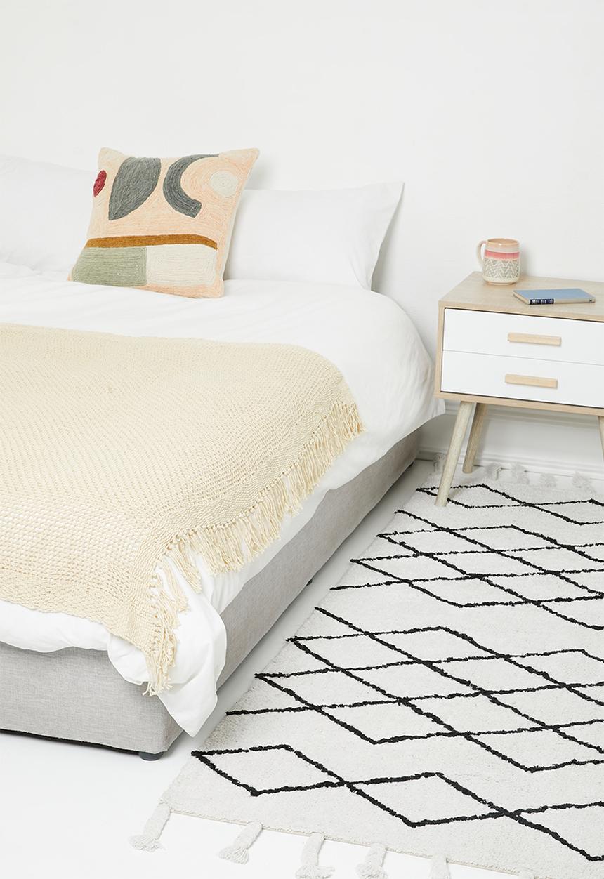 H&S - Sona cotton throw - cream