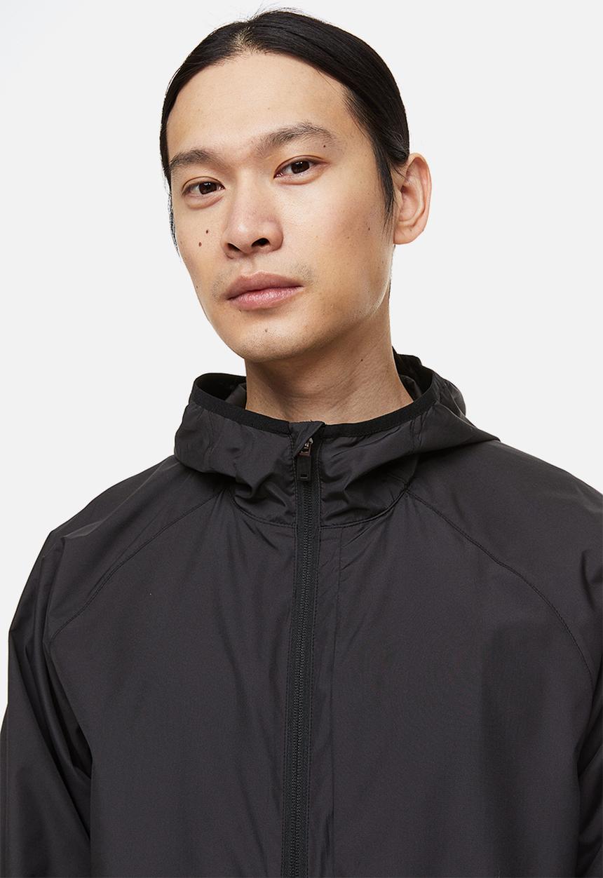 H&M - Regular fit sports windbreaker - black