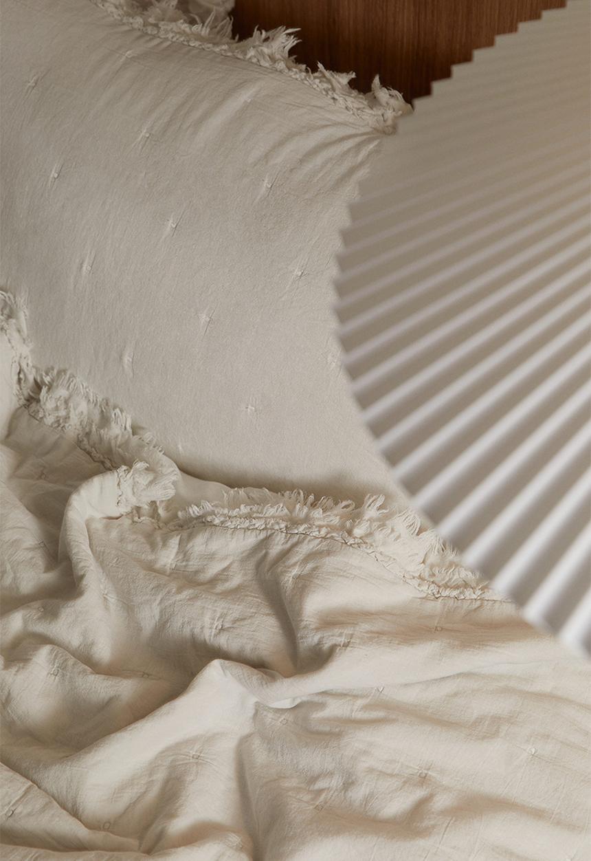 H&M - Frill-trimmed cushion cover - light beige