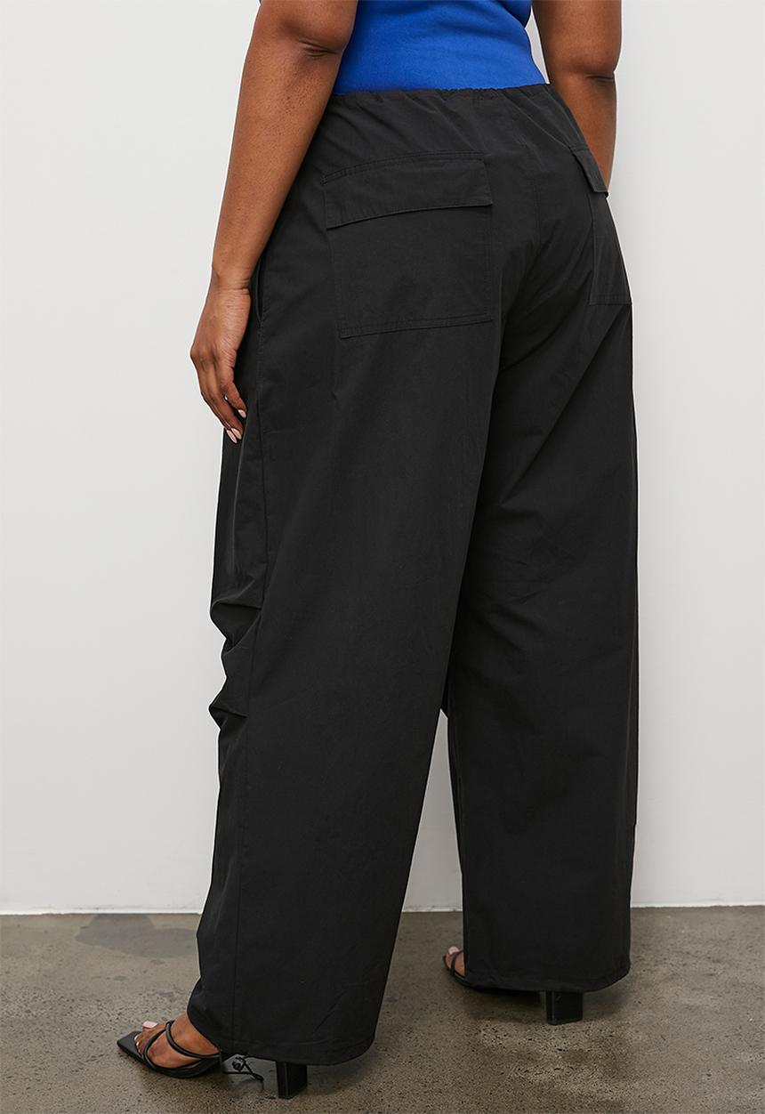Superbalist - Parachute trouser - black