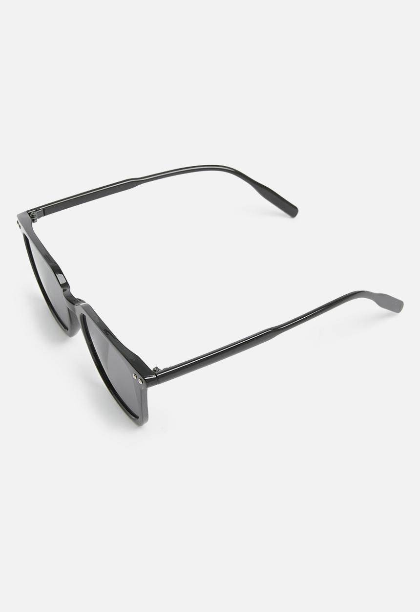 Superbalist - Legend wayferer sunglasses - black
