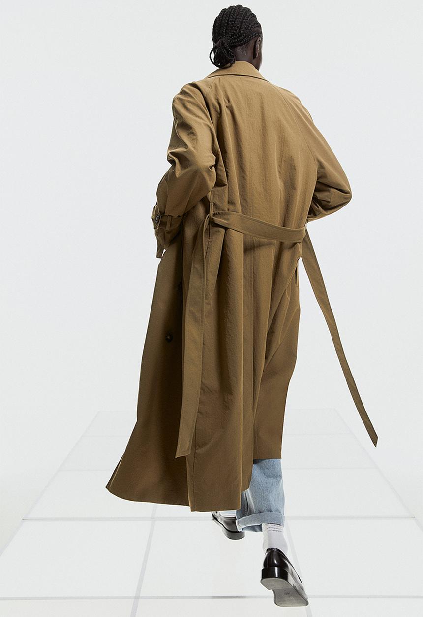 H&M - Double-breasted trenchcoat - dark beige 