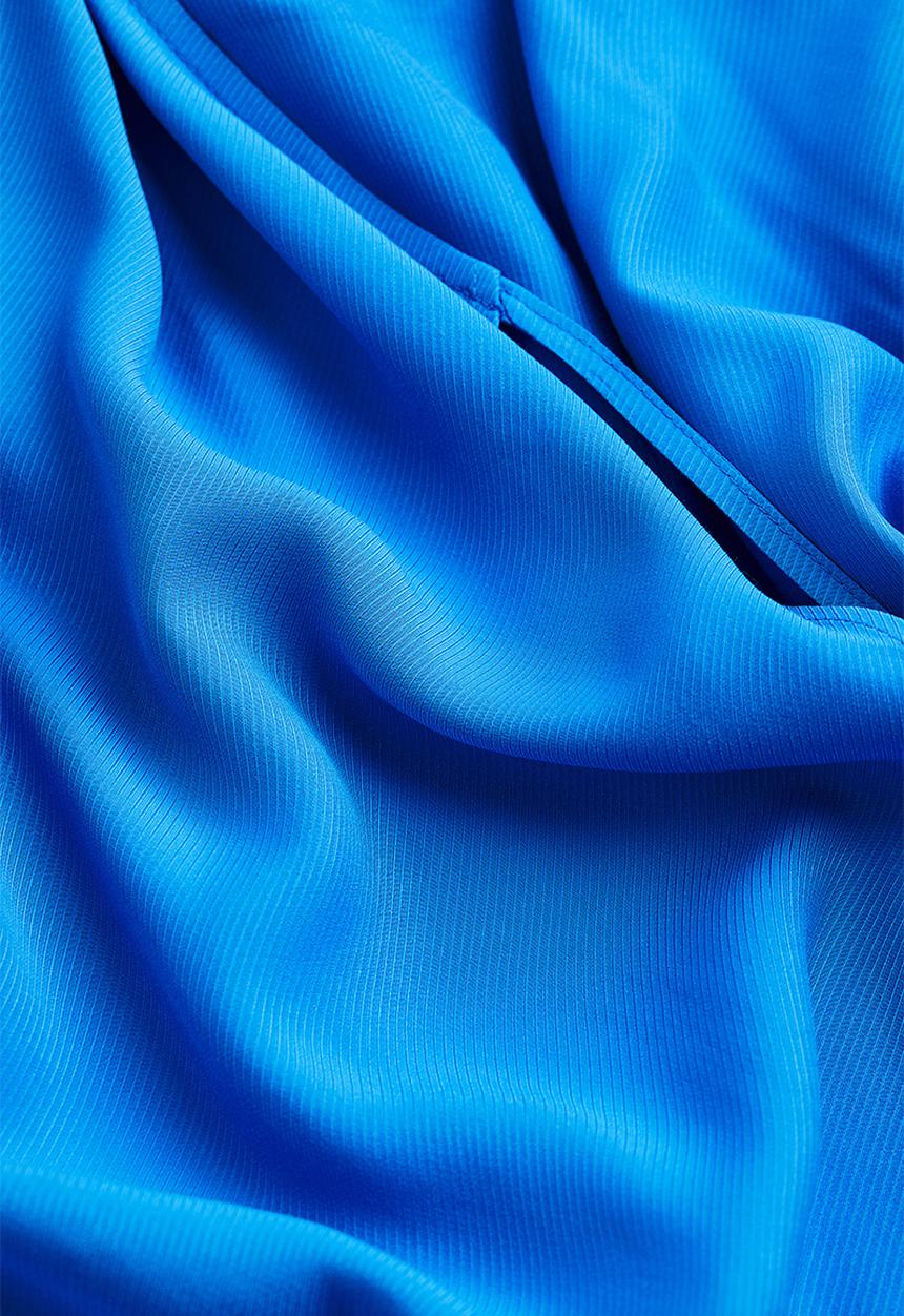 H&M - Voluminous wrap dress - bright blue 