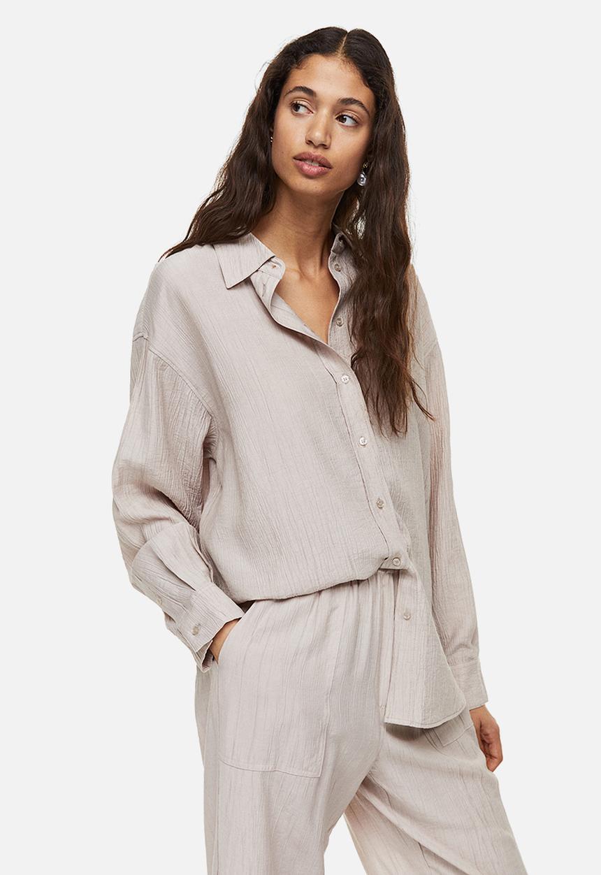 H&M - Crinkled shirt - beige