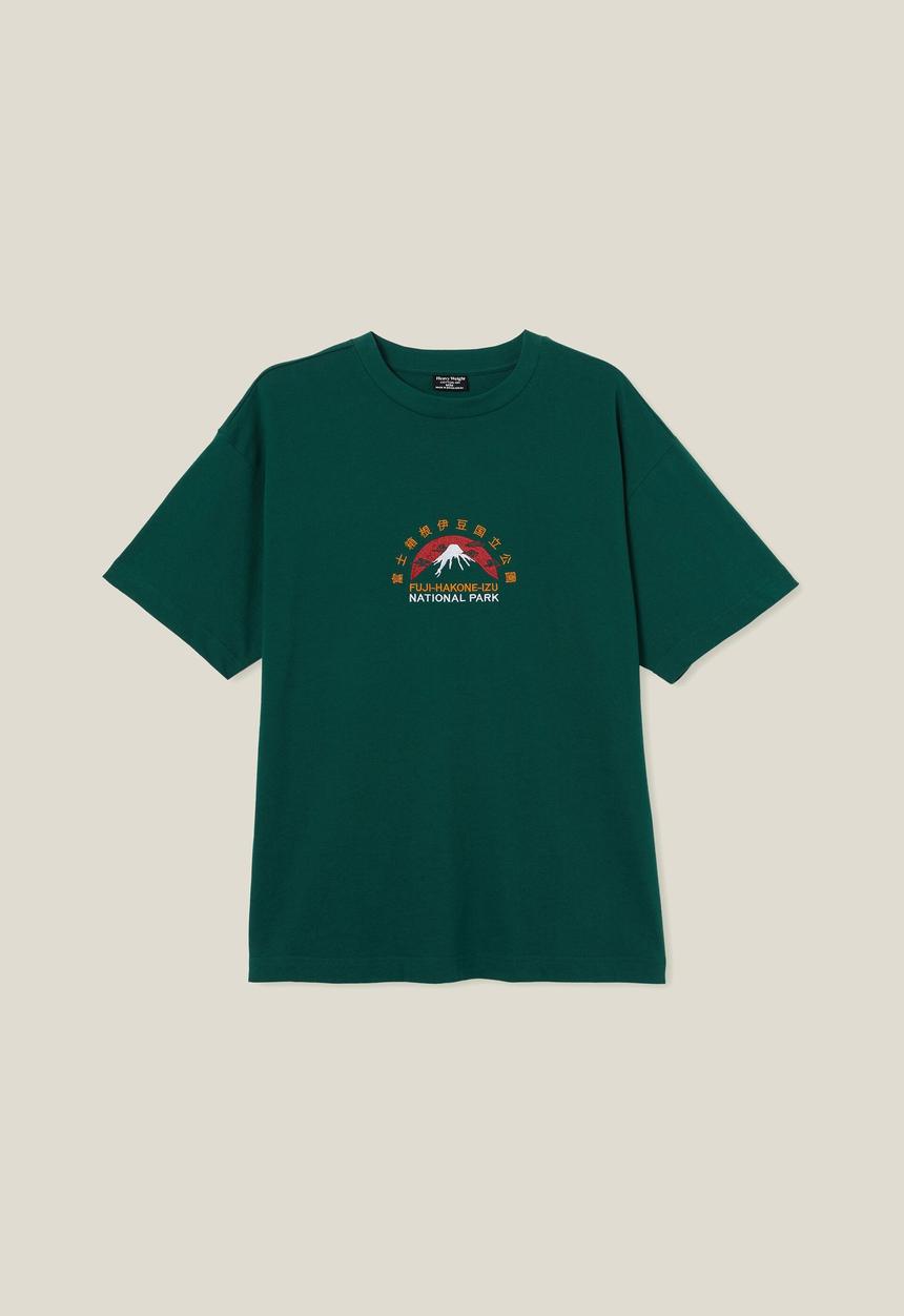 Cotton On - Heavy weight graphic T-shirt - evergreen/mt fuji hiking
