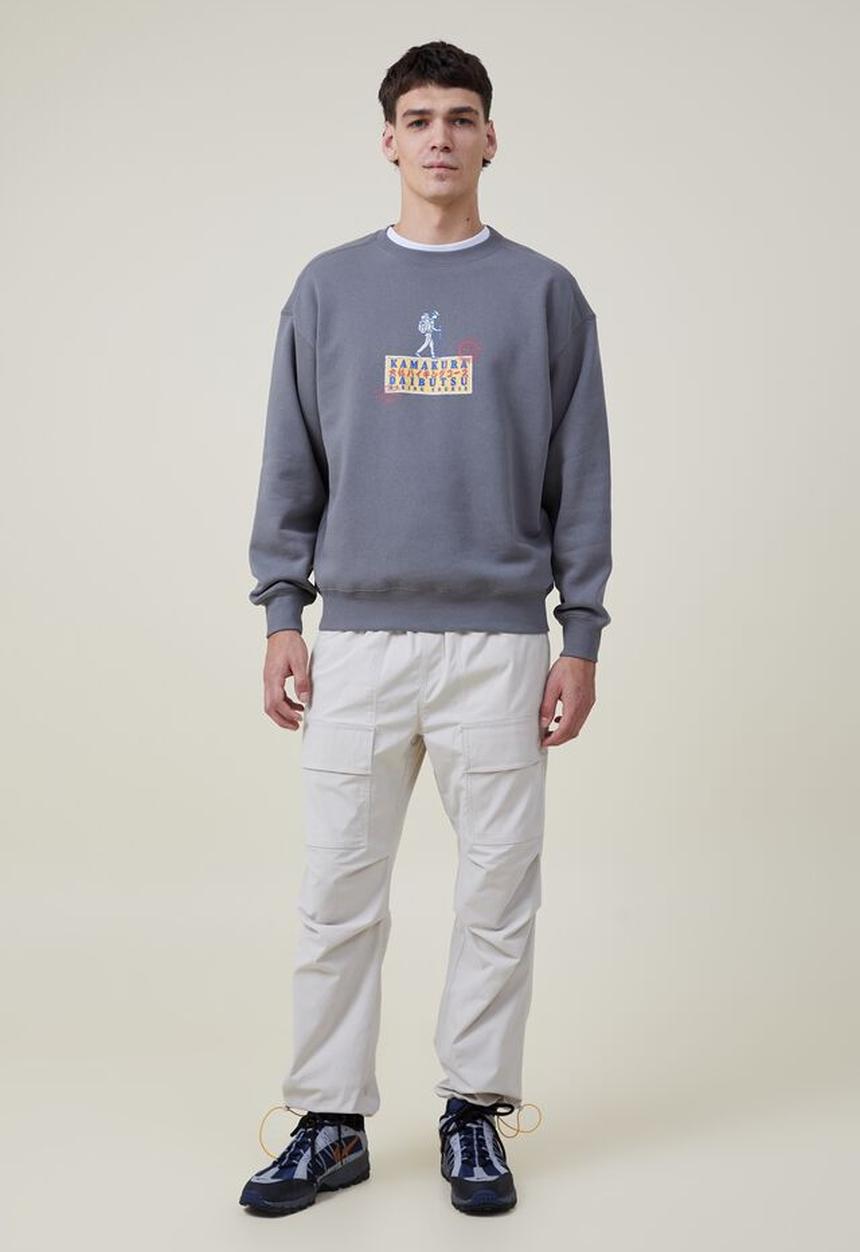 Cotton On - Oversized graphic sweater - slate stone/kamakura hiking club