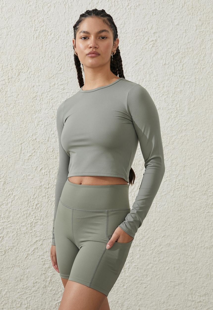 Cotton On - Ultimate rib pocket bike short - dusty khaki