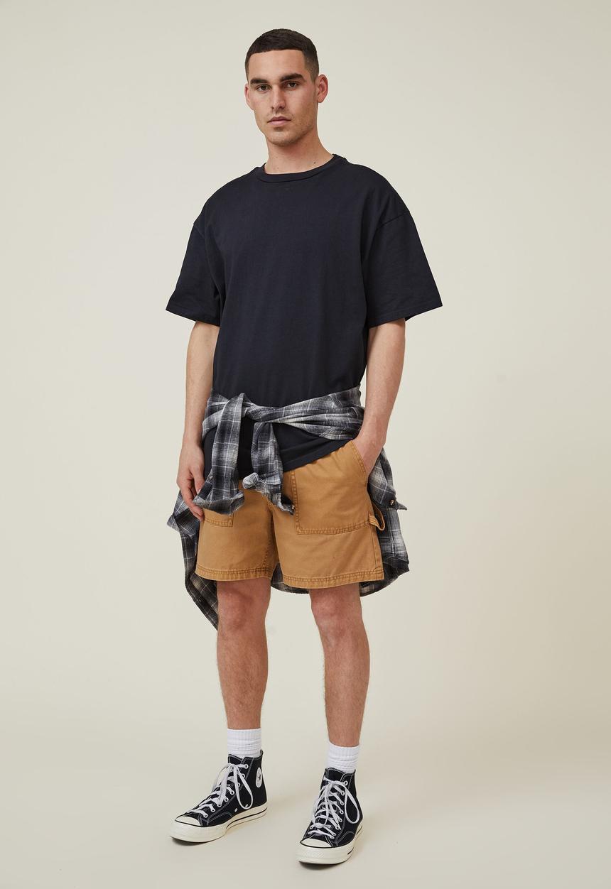 Cotton On - Worker chino short - washed dijon utility