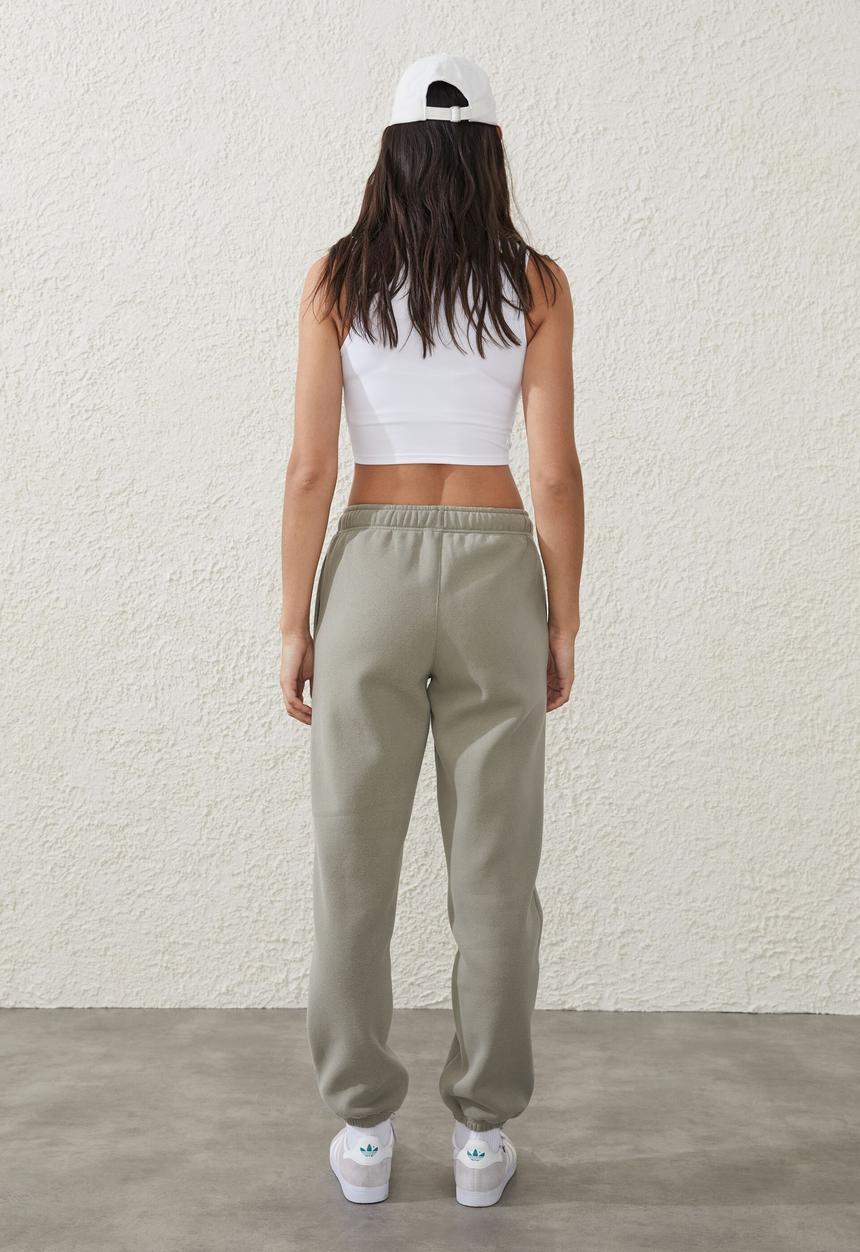 Cotton On - Plush gym track pant - dusty khaki