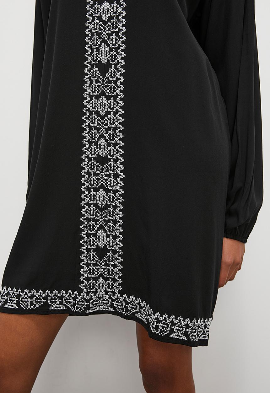 Superbalist - Embroidery tunic mini dress - black & white