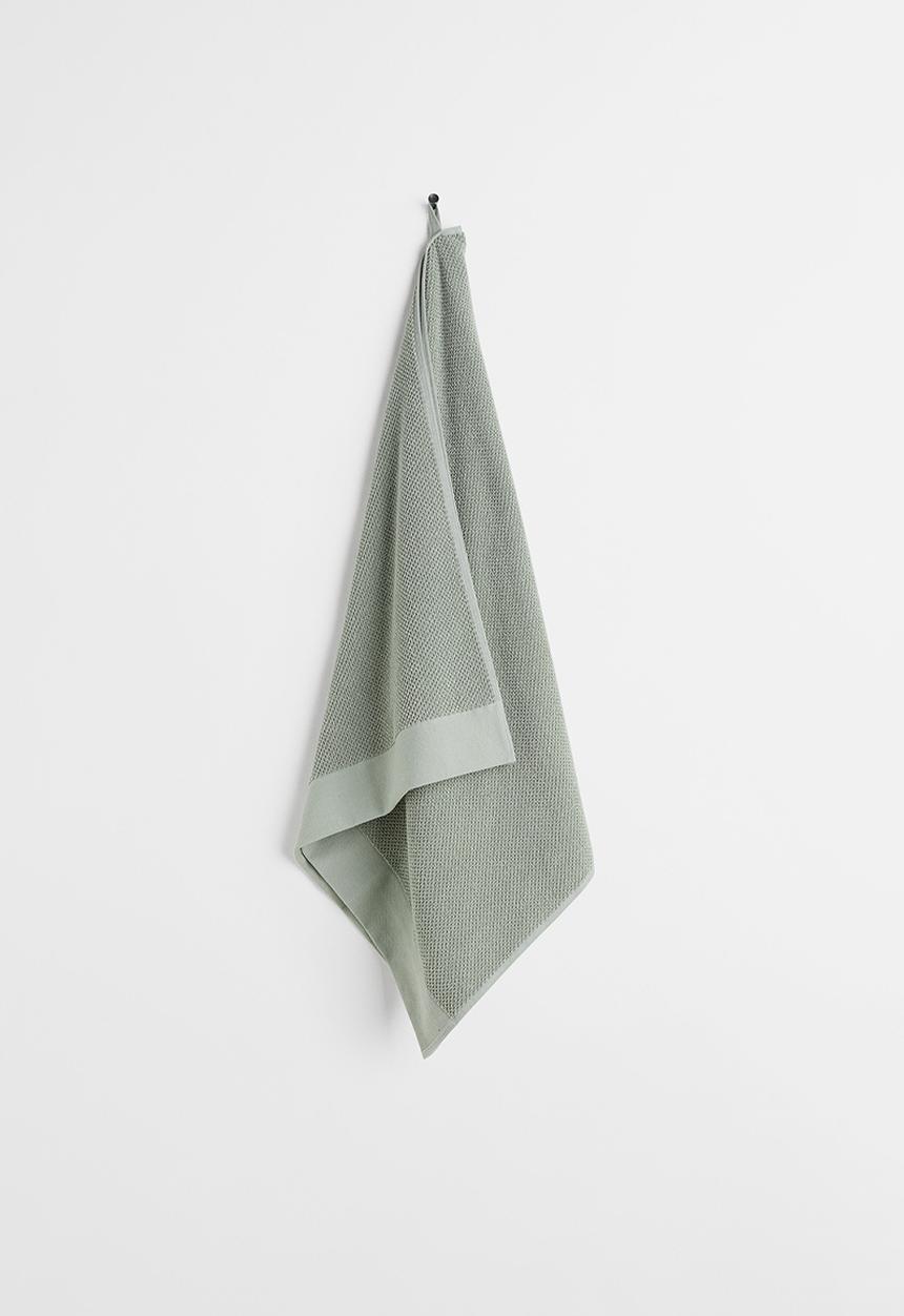 H&M - Cotton terry bath towel - green