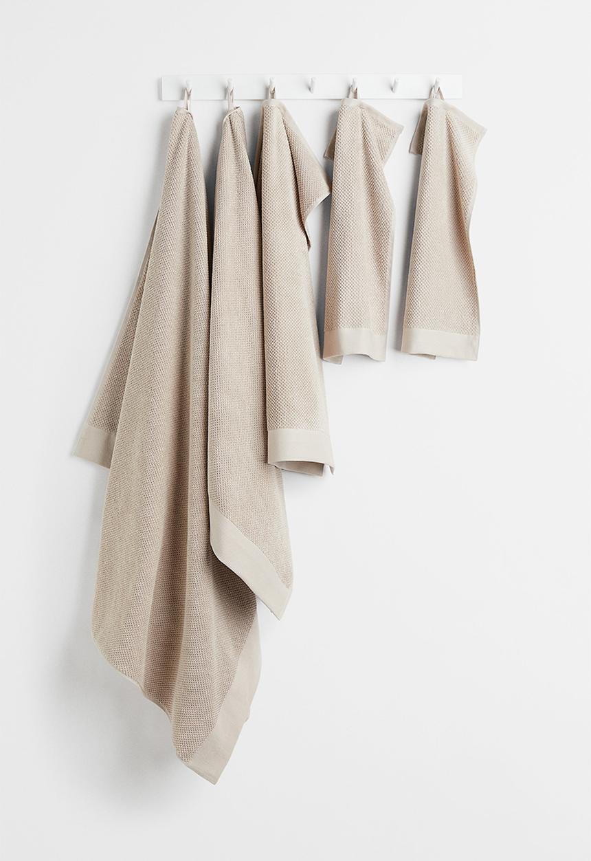 H&M - Cotton terry bath towel - beige
