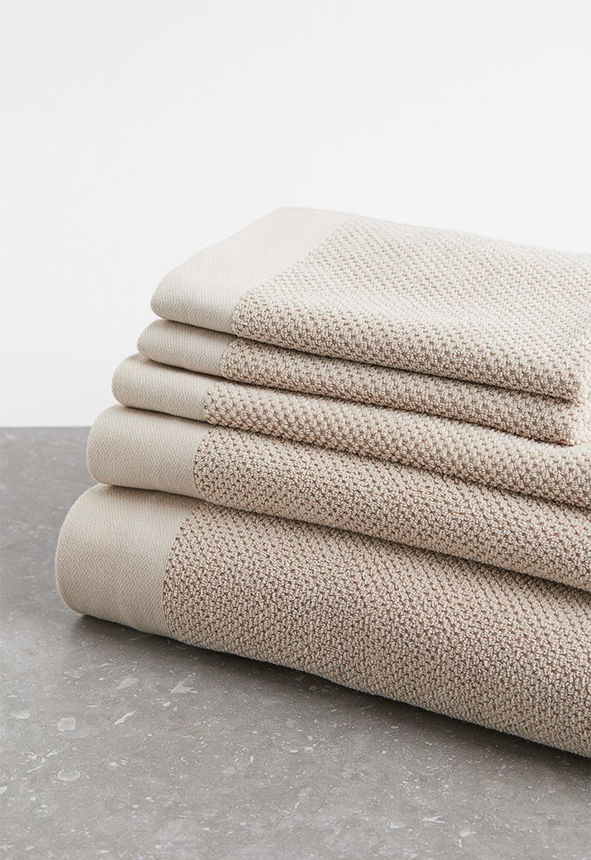 H&M - Cotton terry bath towel - beige