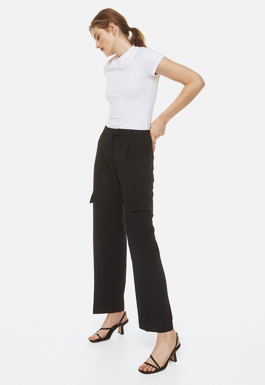 H&M - Straight cargo trousers - black
