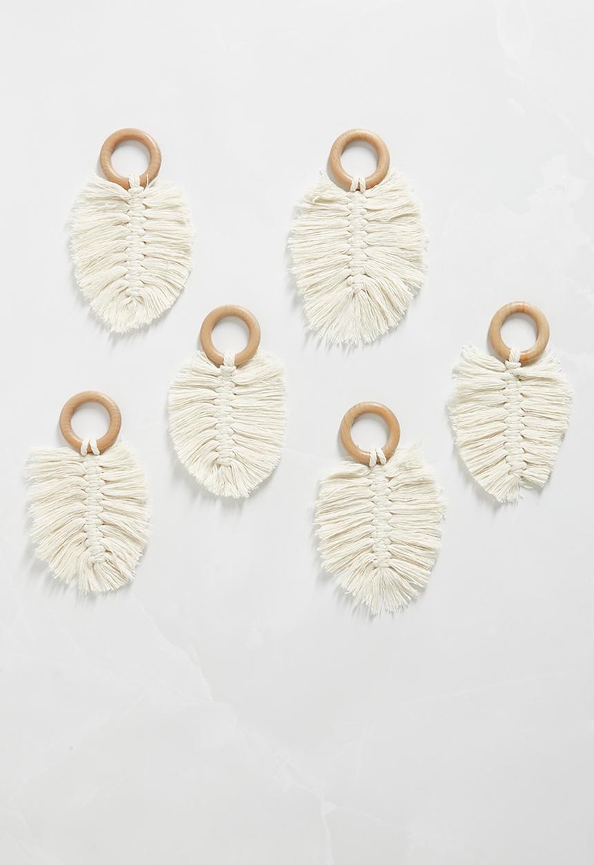 Sixth Floor - Calea napkin ring holder set of 6 - natural