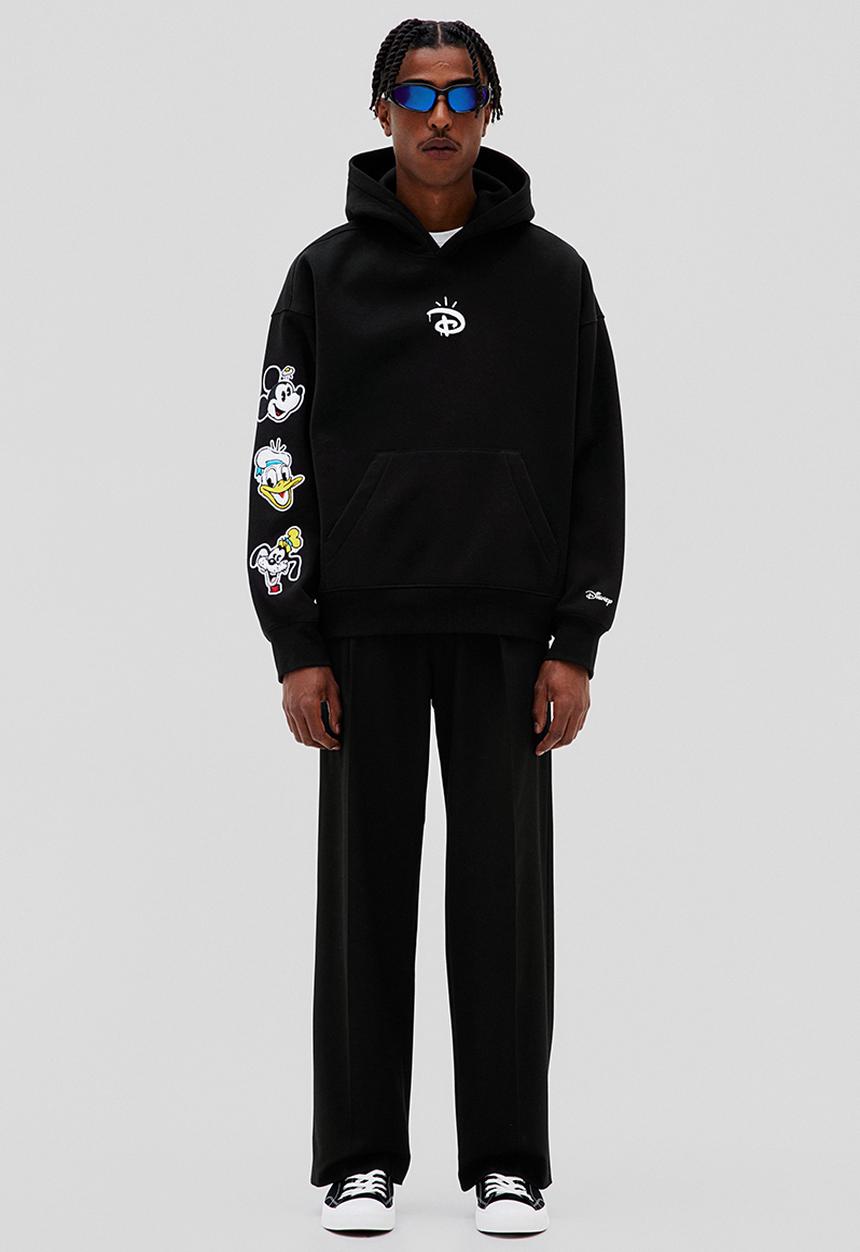 H&M - Oversized fit hoodie - black/disney100