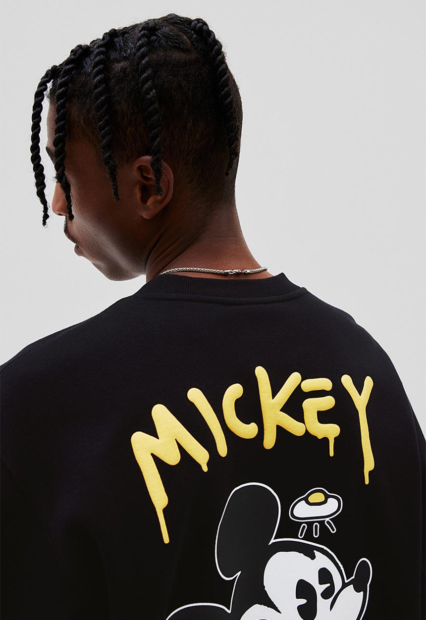 H&M - Loose fit sweatshirt - black/disney100