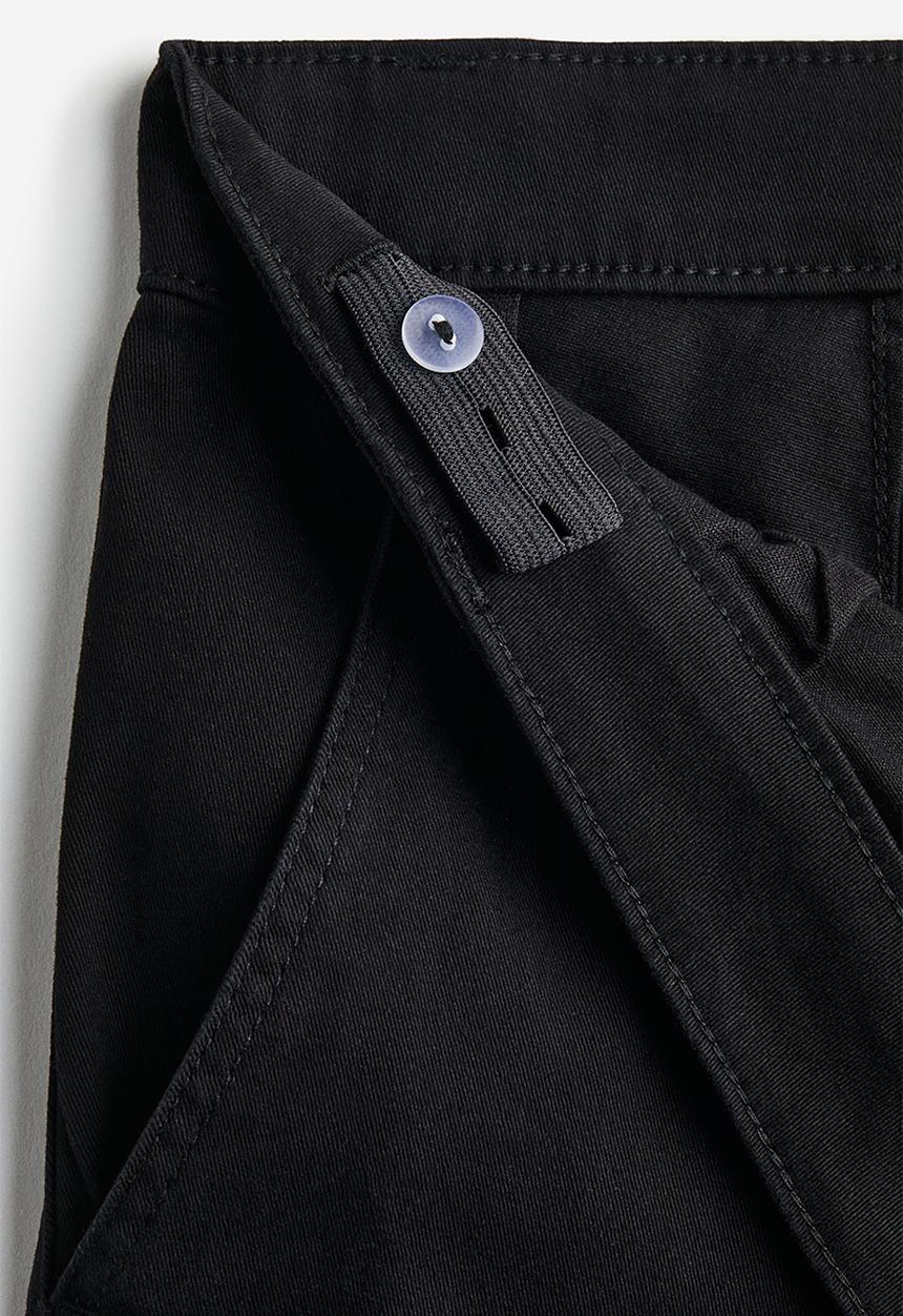 H&M - Slim fit chinos - black