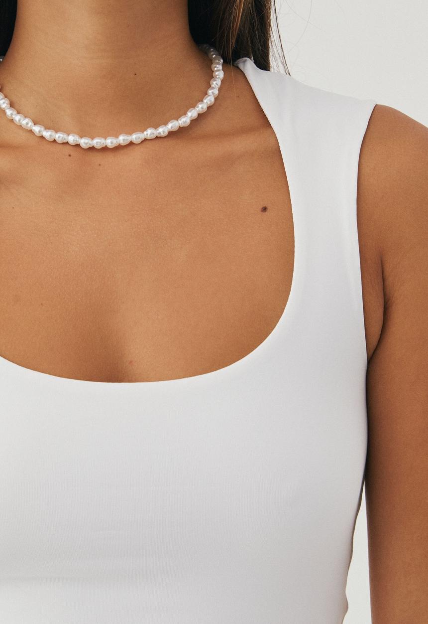 Supré  - Luxe scoop neck tank - white