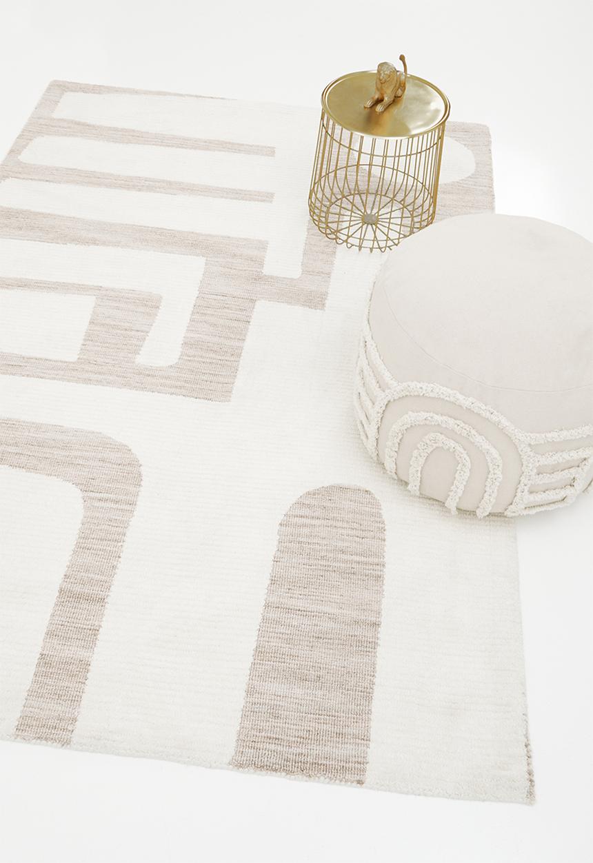 Sixth Floor - Danna polyester knitted rug - natural & white