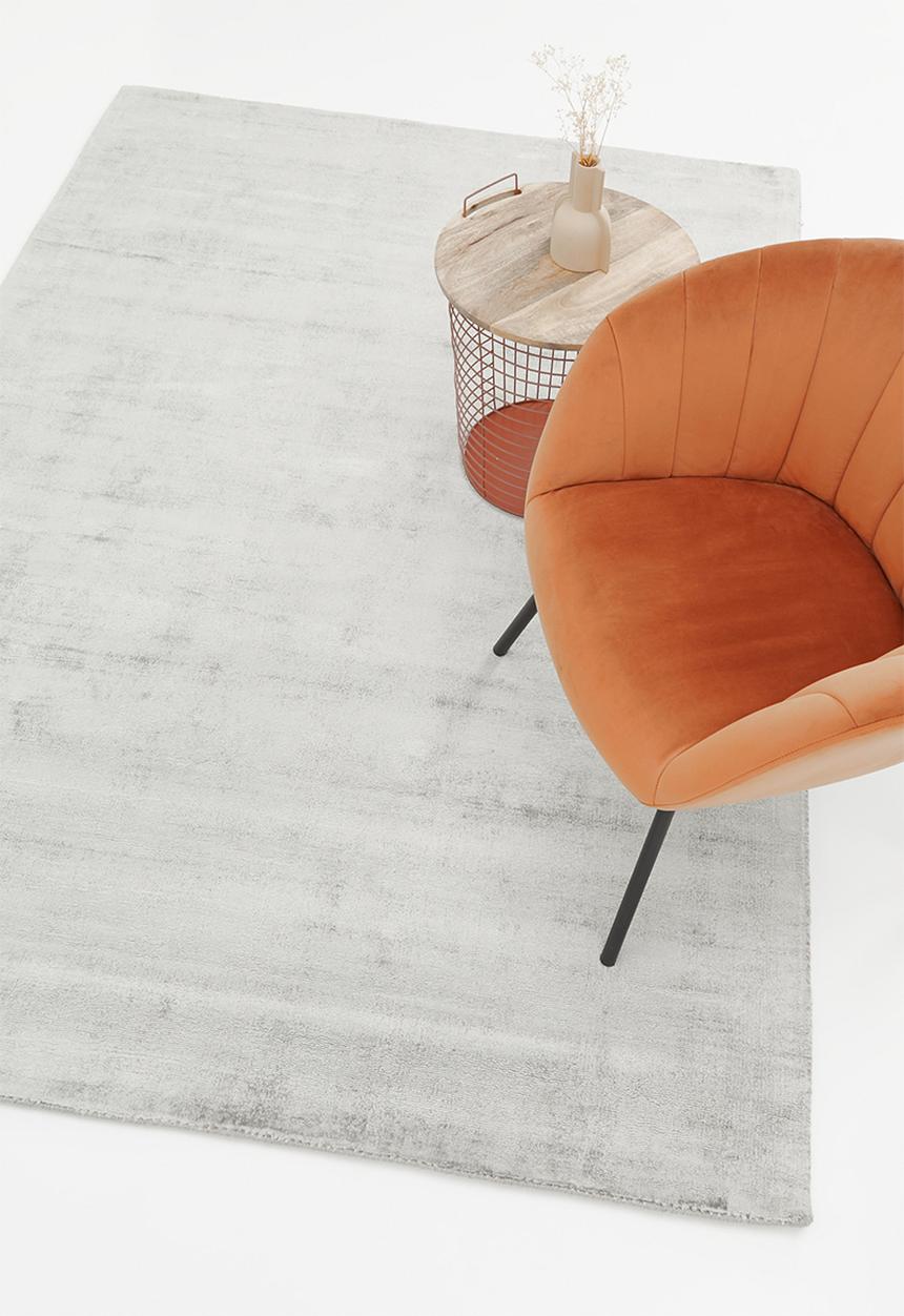 Sixth Floor - Viscose rug - light grey