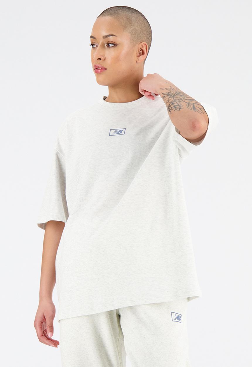 New Balance  - Nb essentials oversized tee - sea salt heather