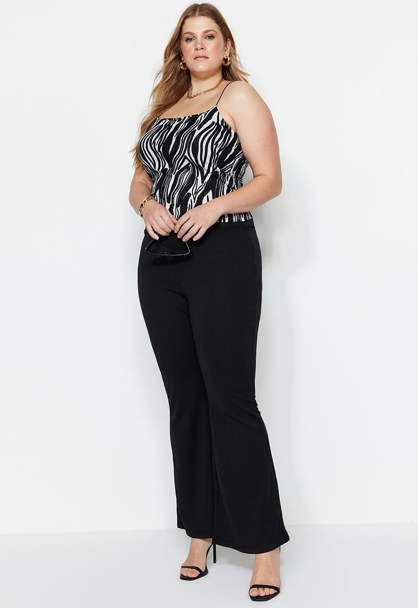 Trendyol - Plus relaxed wide leg pants - black